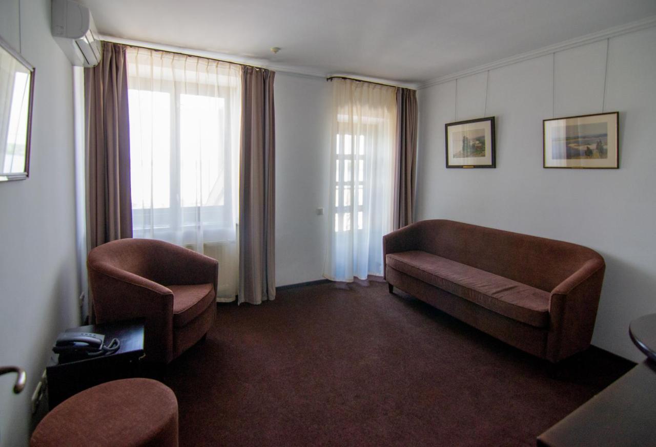 קניב Knyazha Hora Hotel מראה חיצוני תמונה