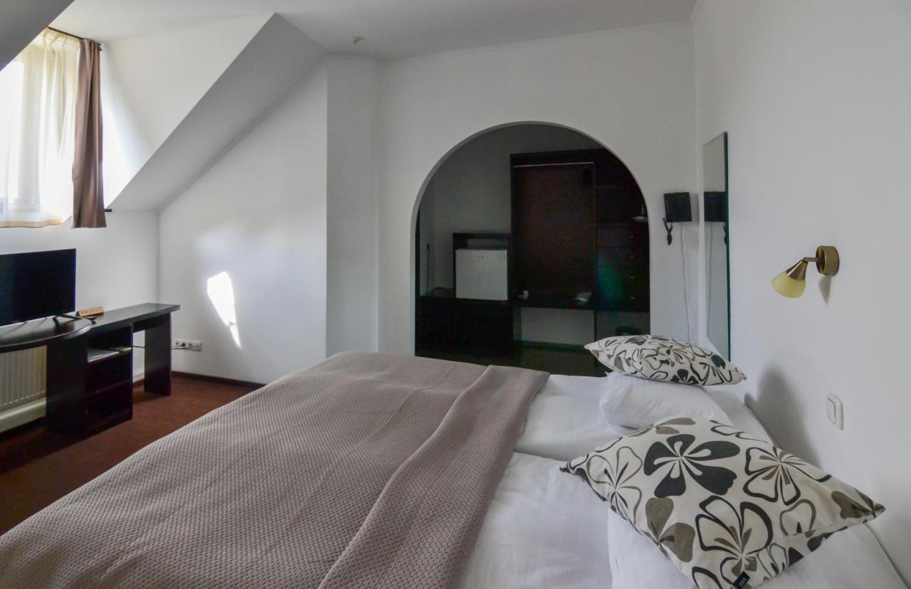 קניב Knyazha Hora Hotel מראה חיצוני תמונה